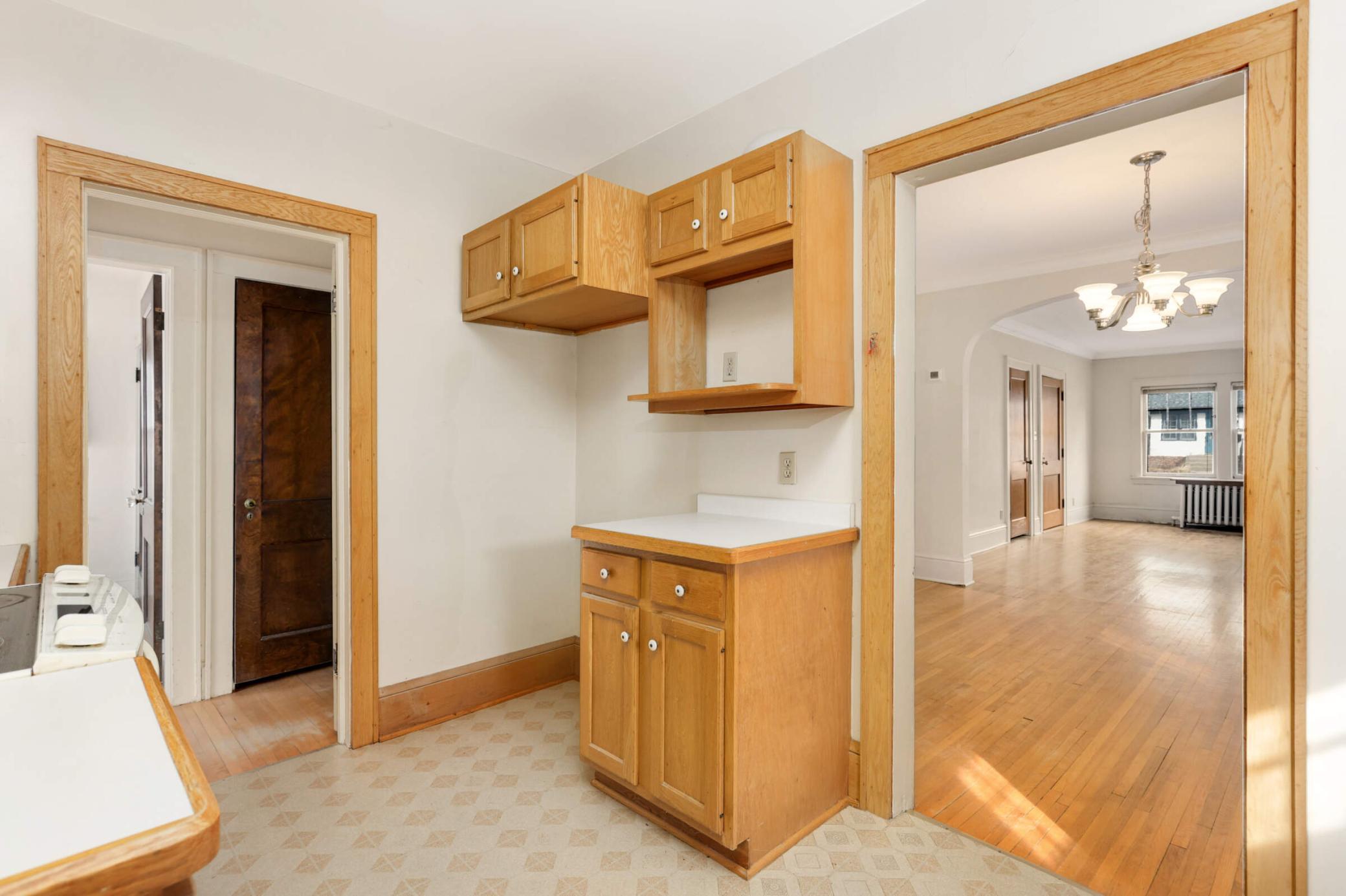 5048 Thomas Avenue Property Photo 10