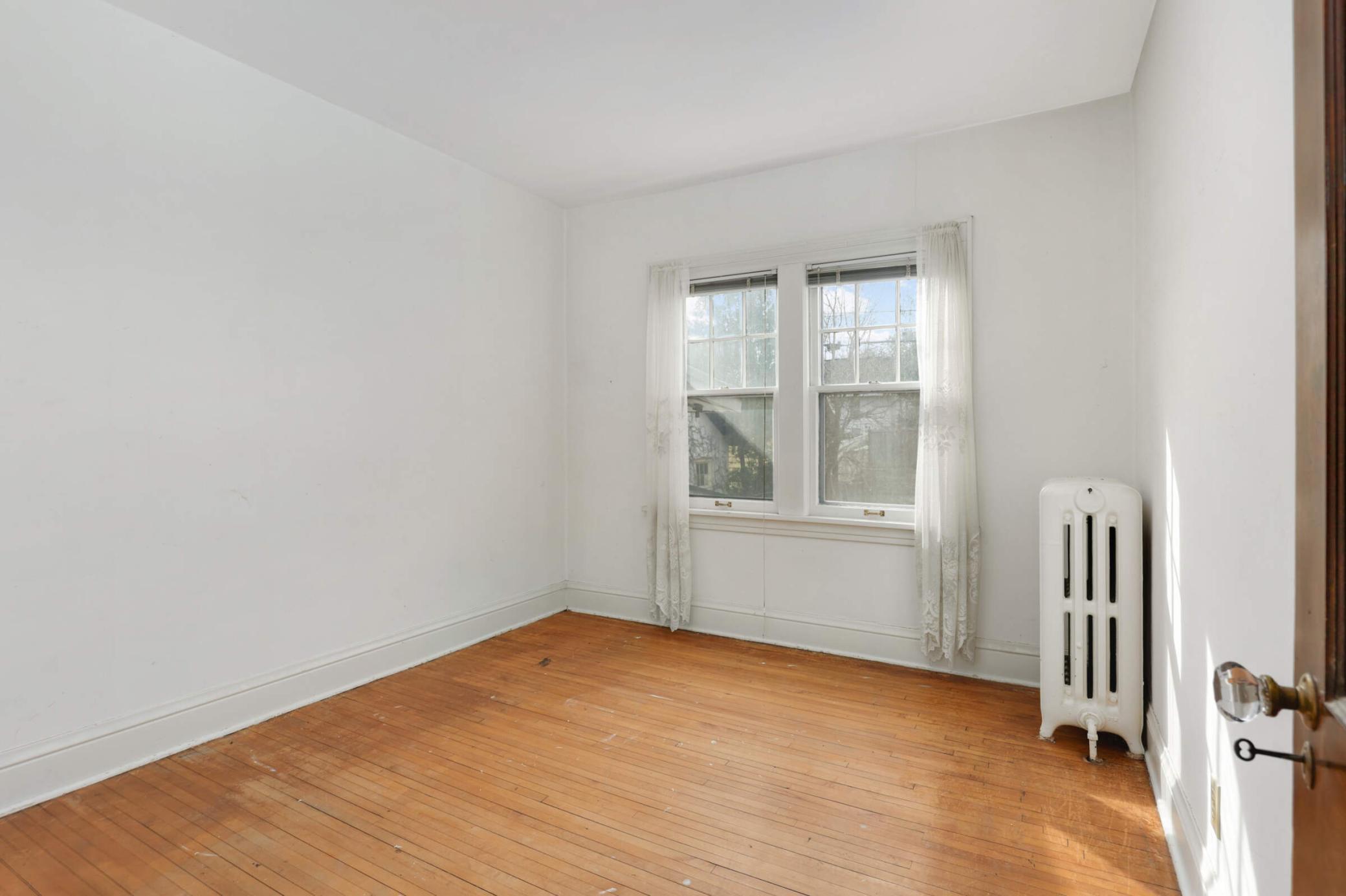 5048 Thomas Avenue Property Photo 13