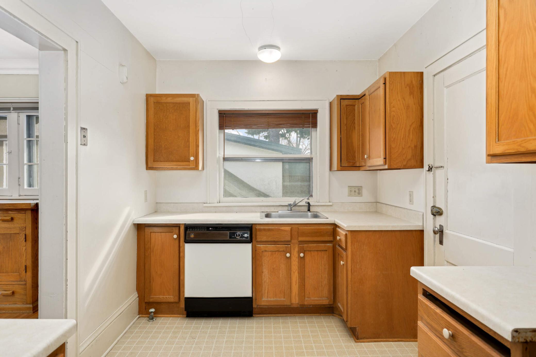 5048 Thomas Avenue Property Photo 25