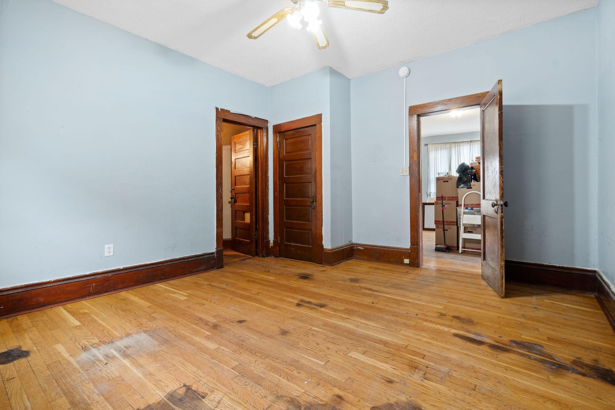 188 Curtice Street Property Photo 10
