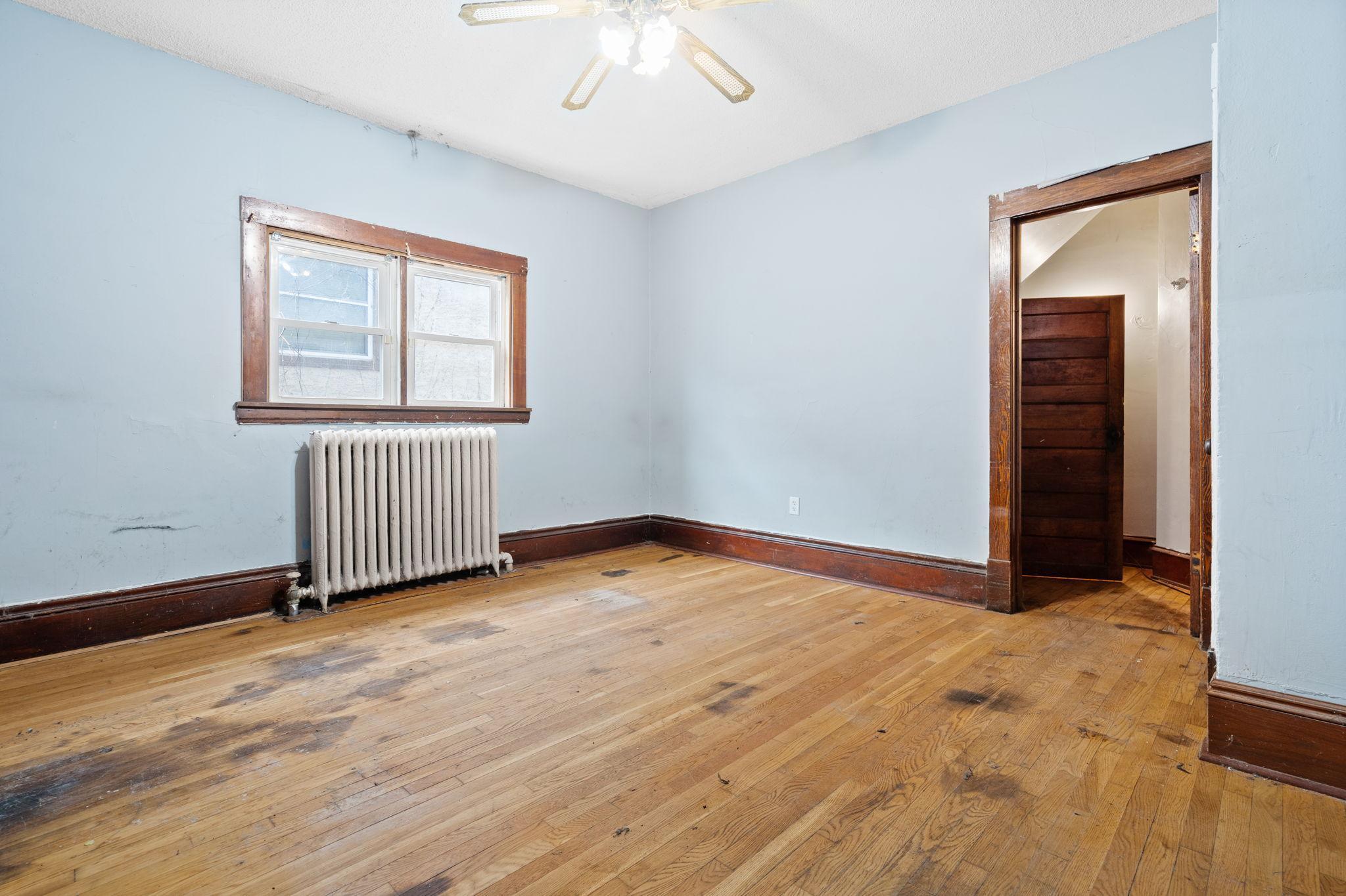188 Curtice Street Property Photo 11