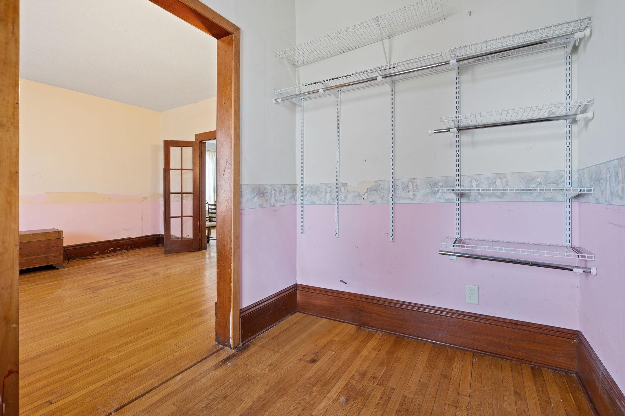 188 Curtice Street Property Photo 15
