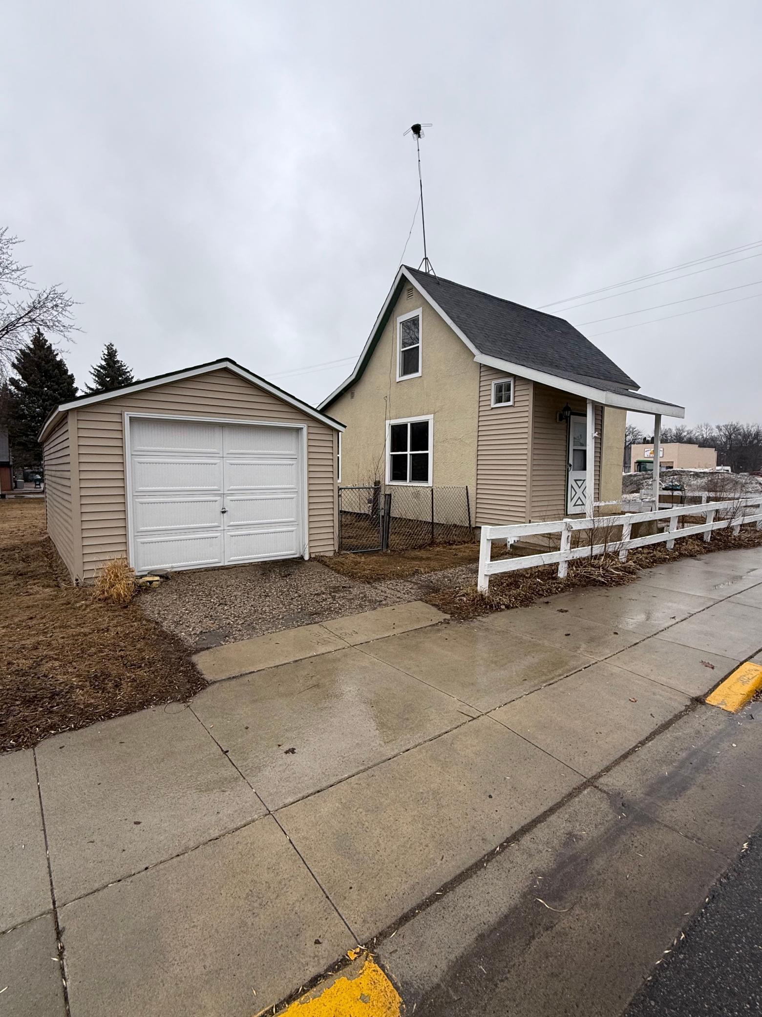164 Cossairt Avenue Property Photo 1