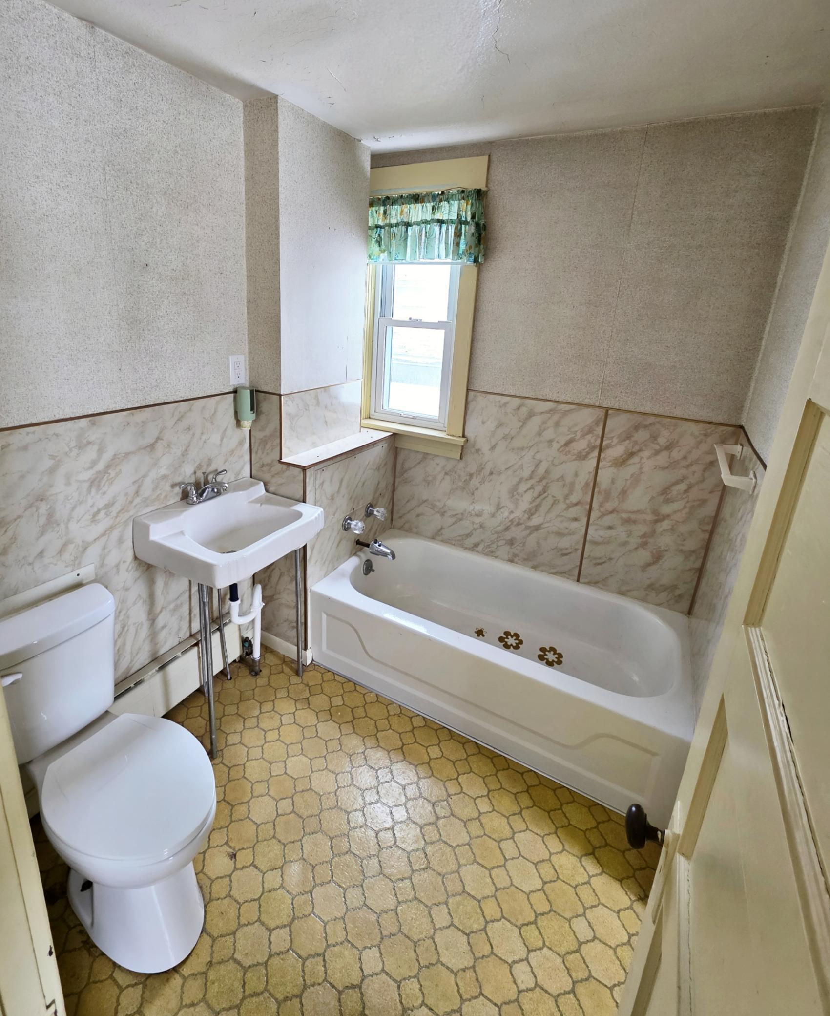104 Dakota Avenue Property Photo 7