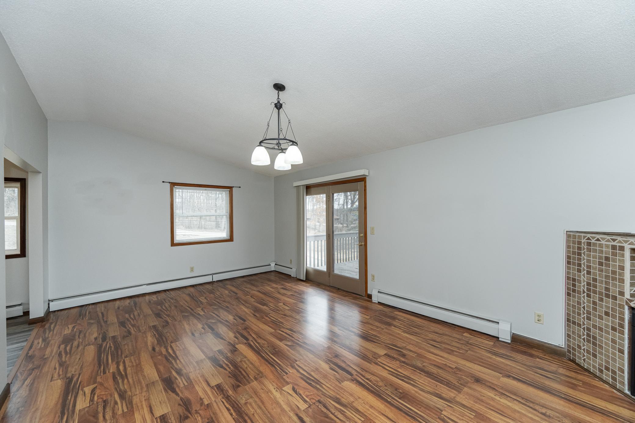 810 1st Street Property Photo 4