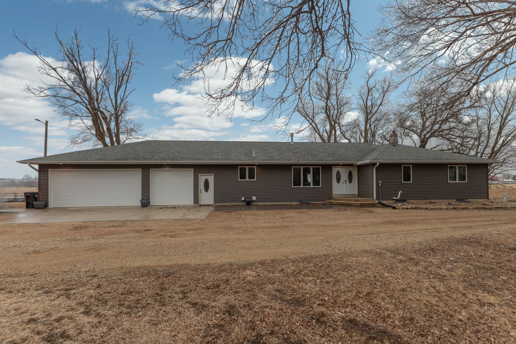 33800 550th Avenue Property Photo 1