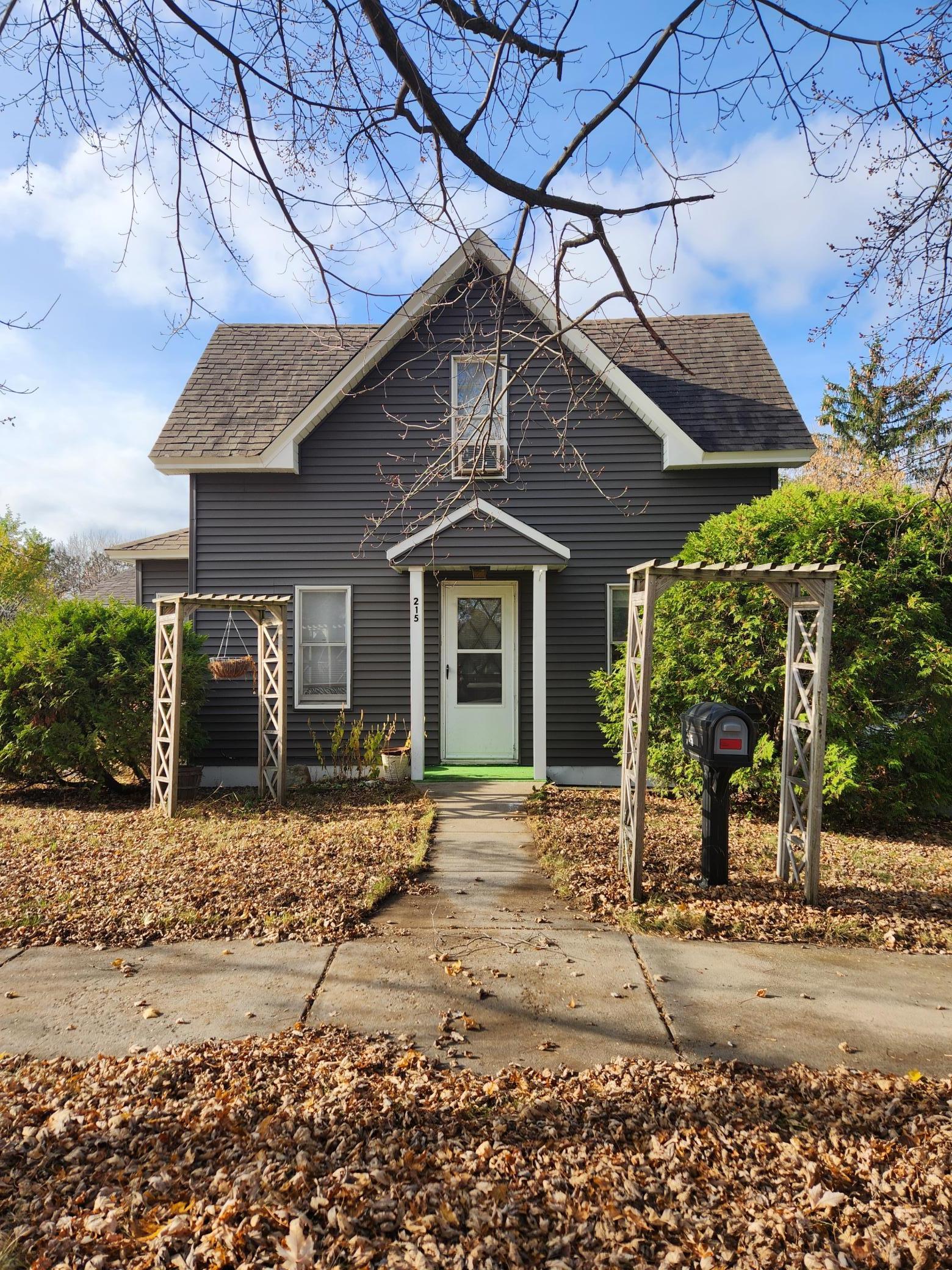 215 Gillis Avenue Property Photo 1