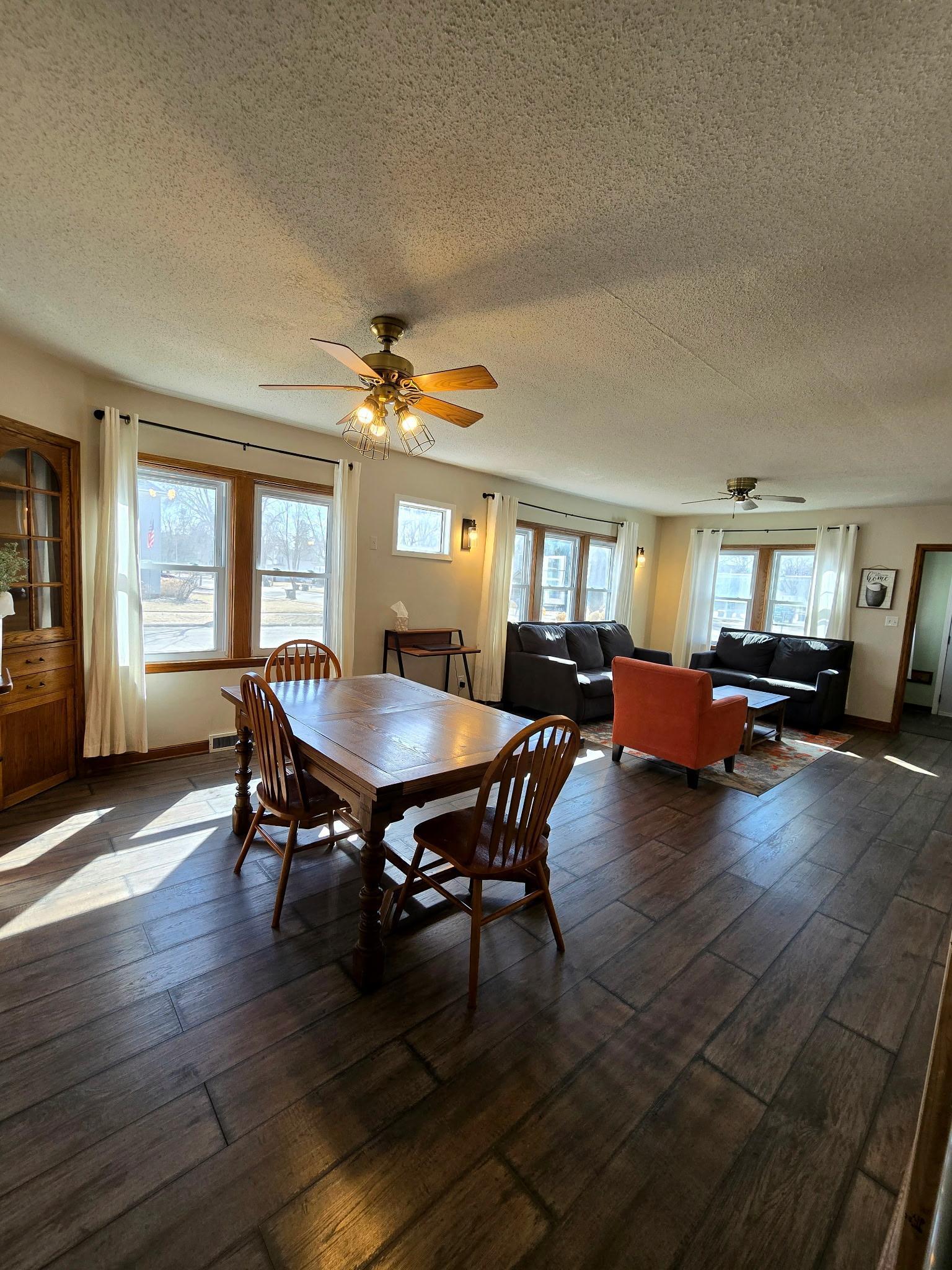 625 6th Street Property Photo 8