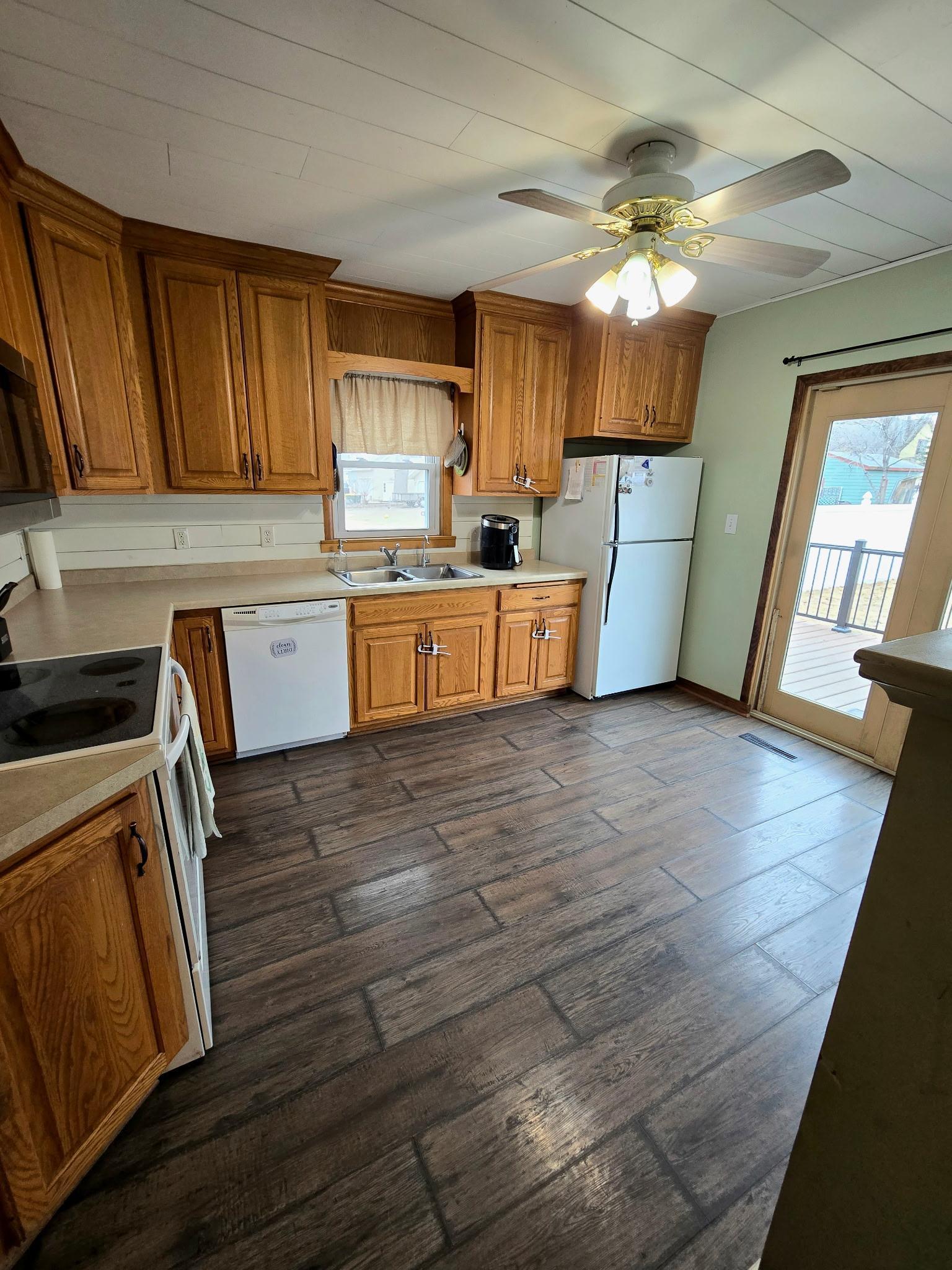 625 6th Street Property Photo 11