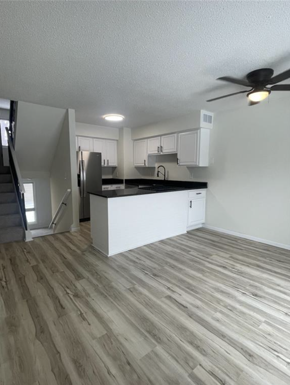 7824 Yates Avenue Property Photo 1