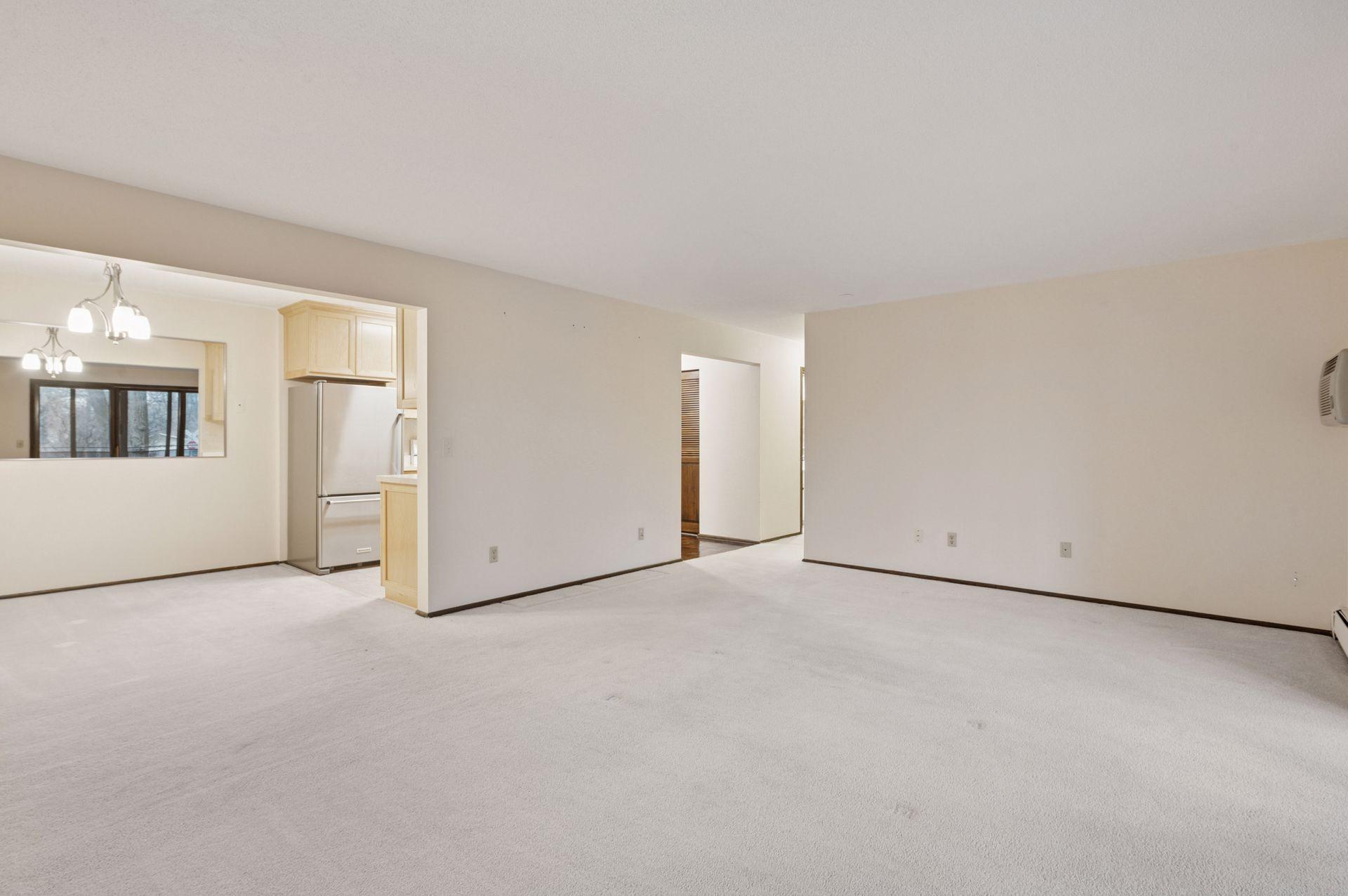 4350 Brookside Court 205 Property Photo 6