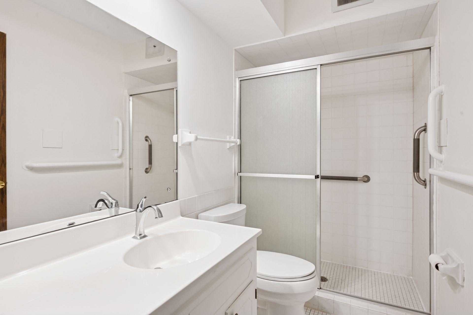 4350 Brookside Court 205 Property Photo 16