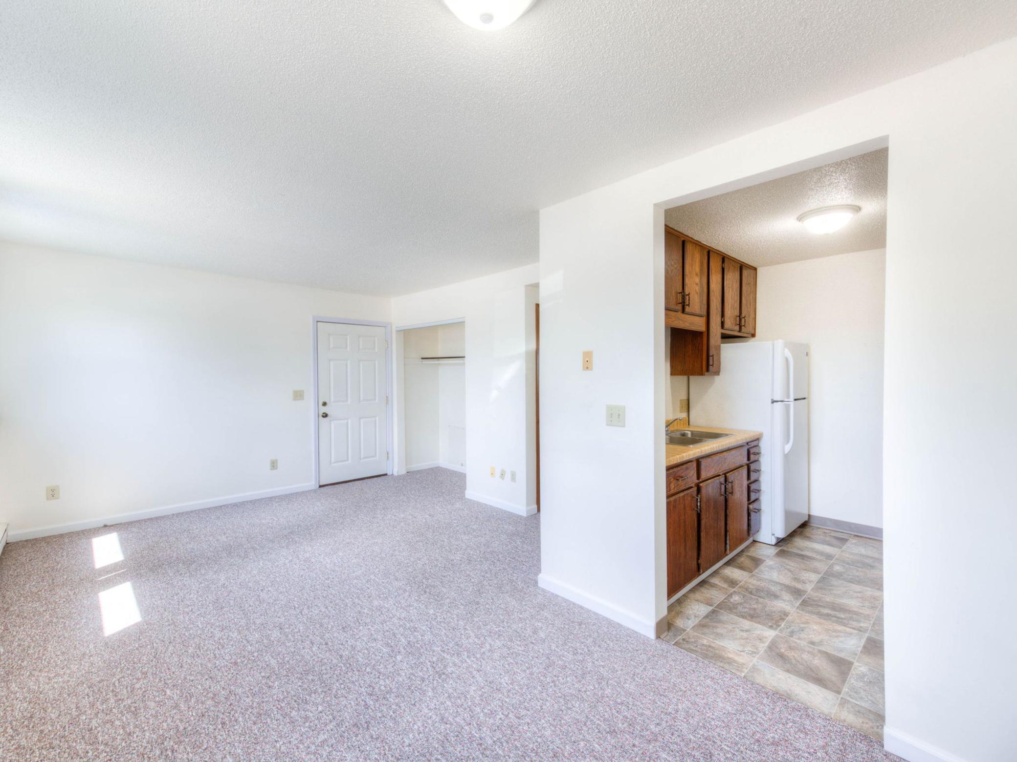20 Ne Schmitz Street Property Photo