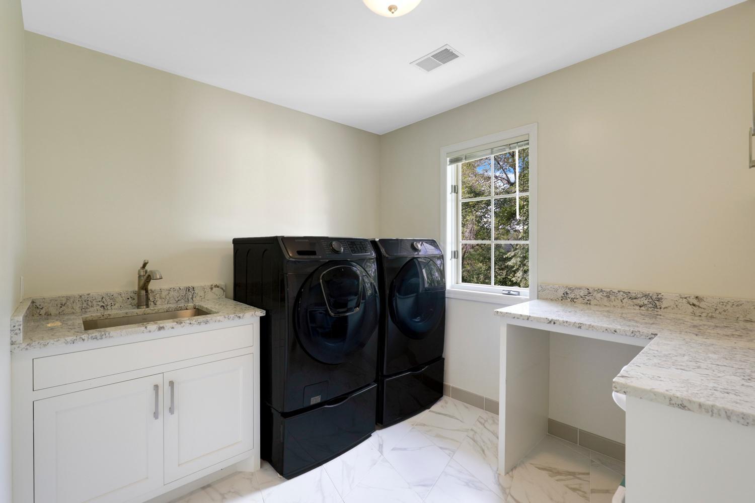 2314 Old Beach Road Property Photo 49