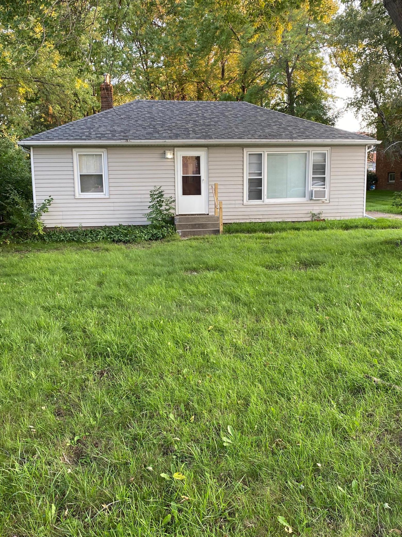 1624 County Road B W Property Photo 1