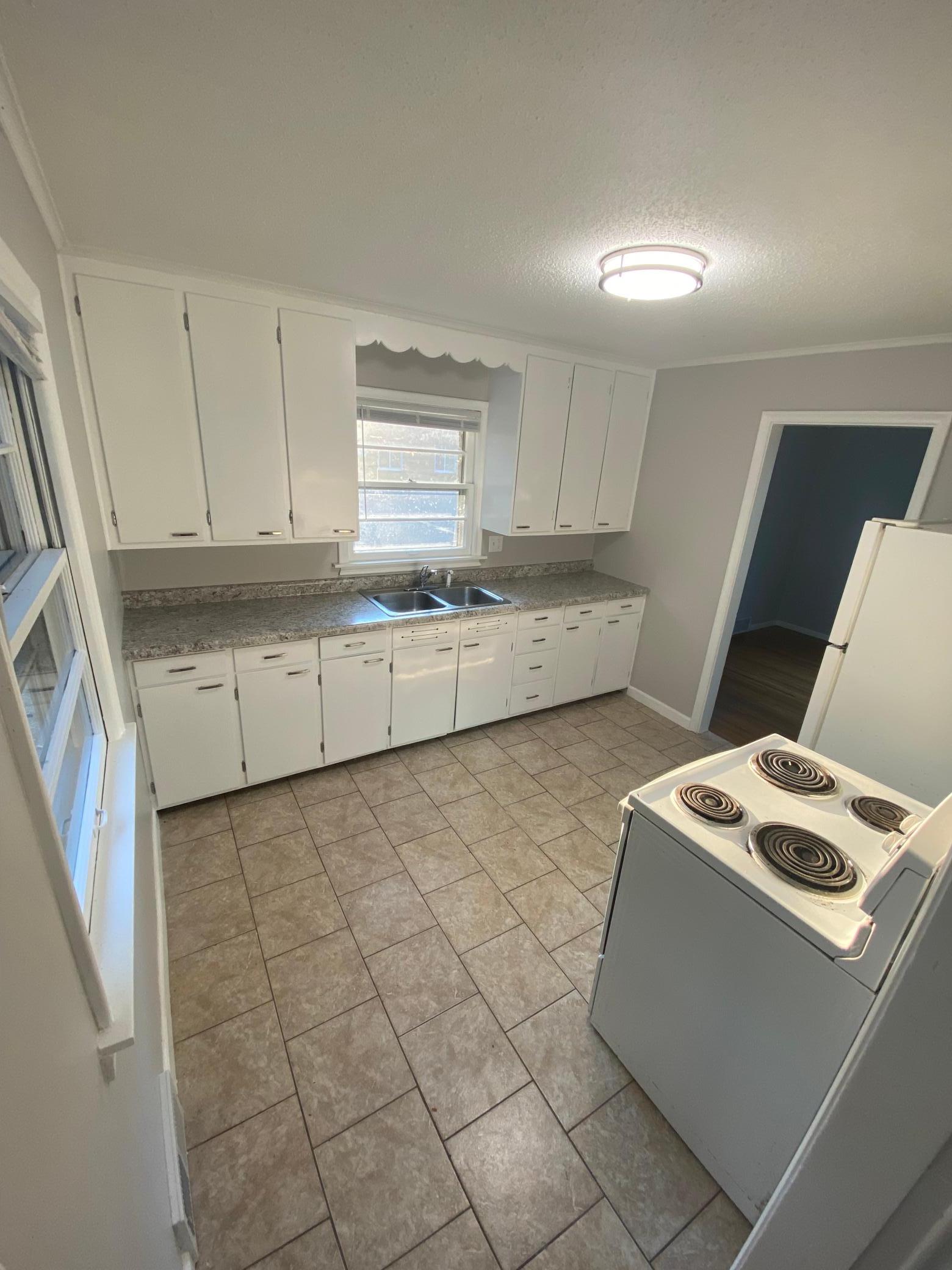 1624 County Road B Property Photo 6