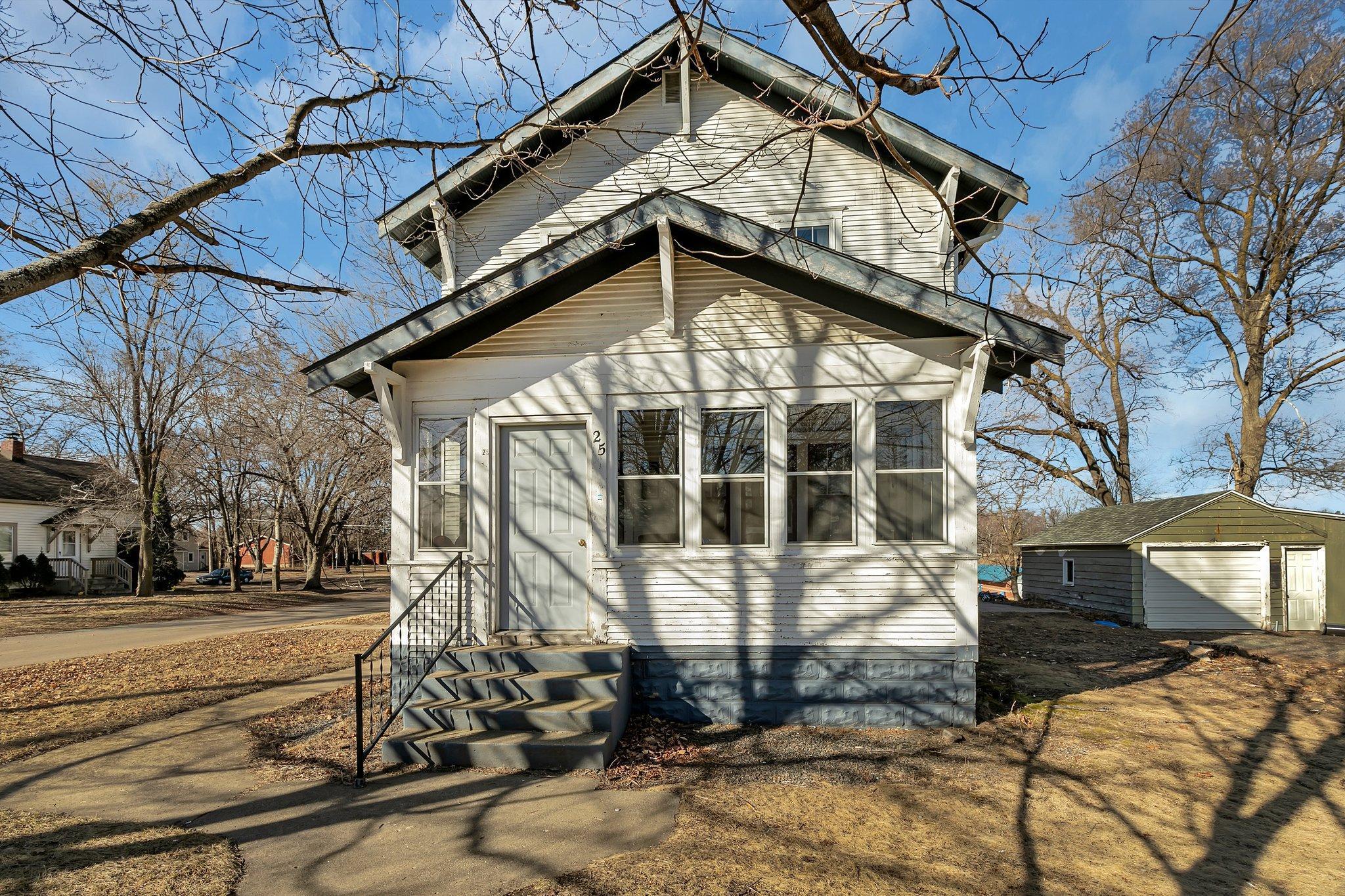 25 2nd Avenue Property Photo 1