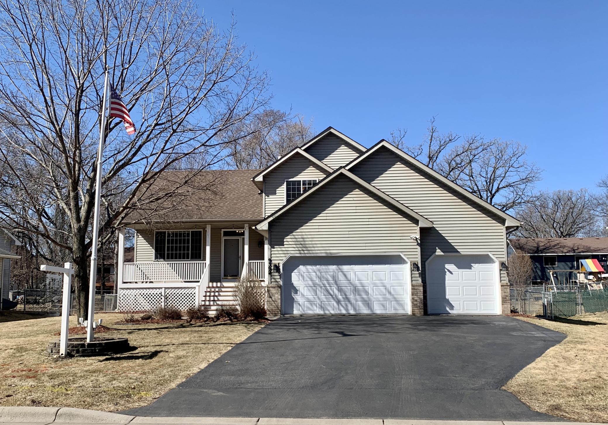 9392 Flanders Street Property Photo 1