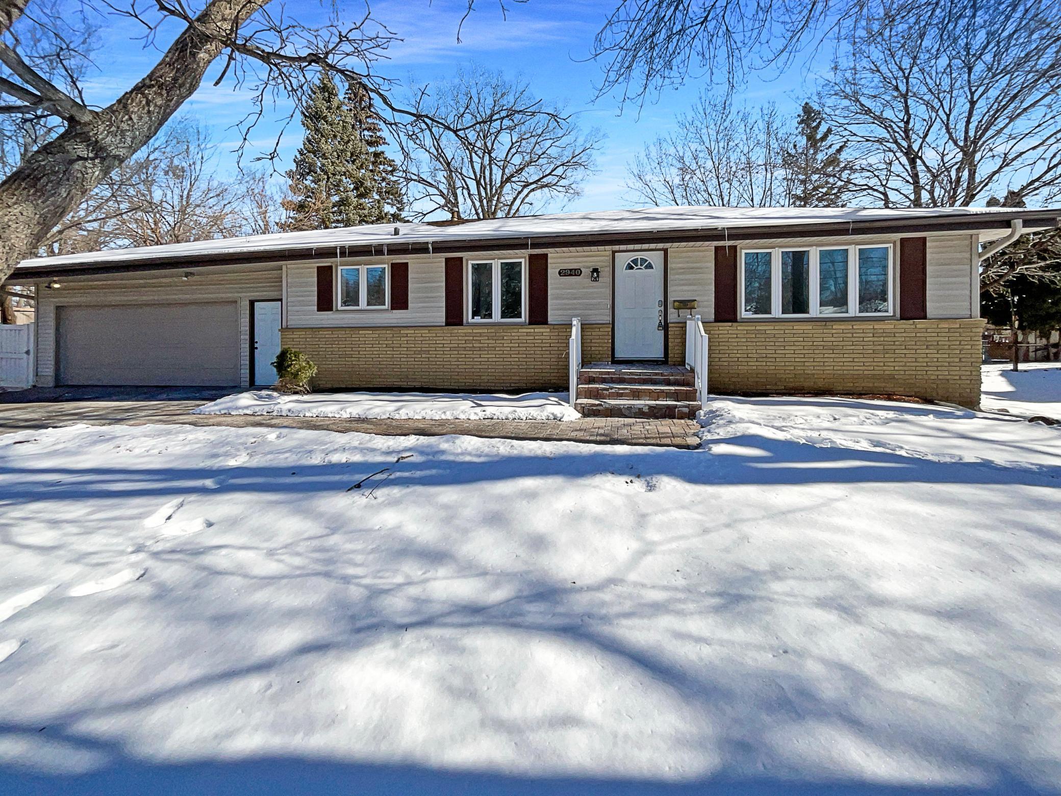 2940 Winnetka Avenue Property Photo 1