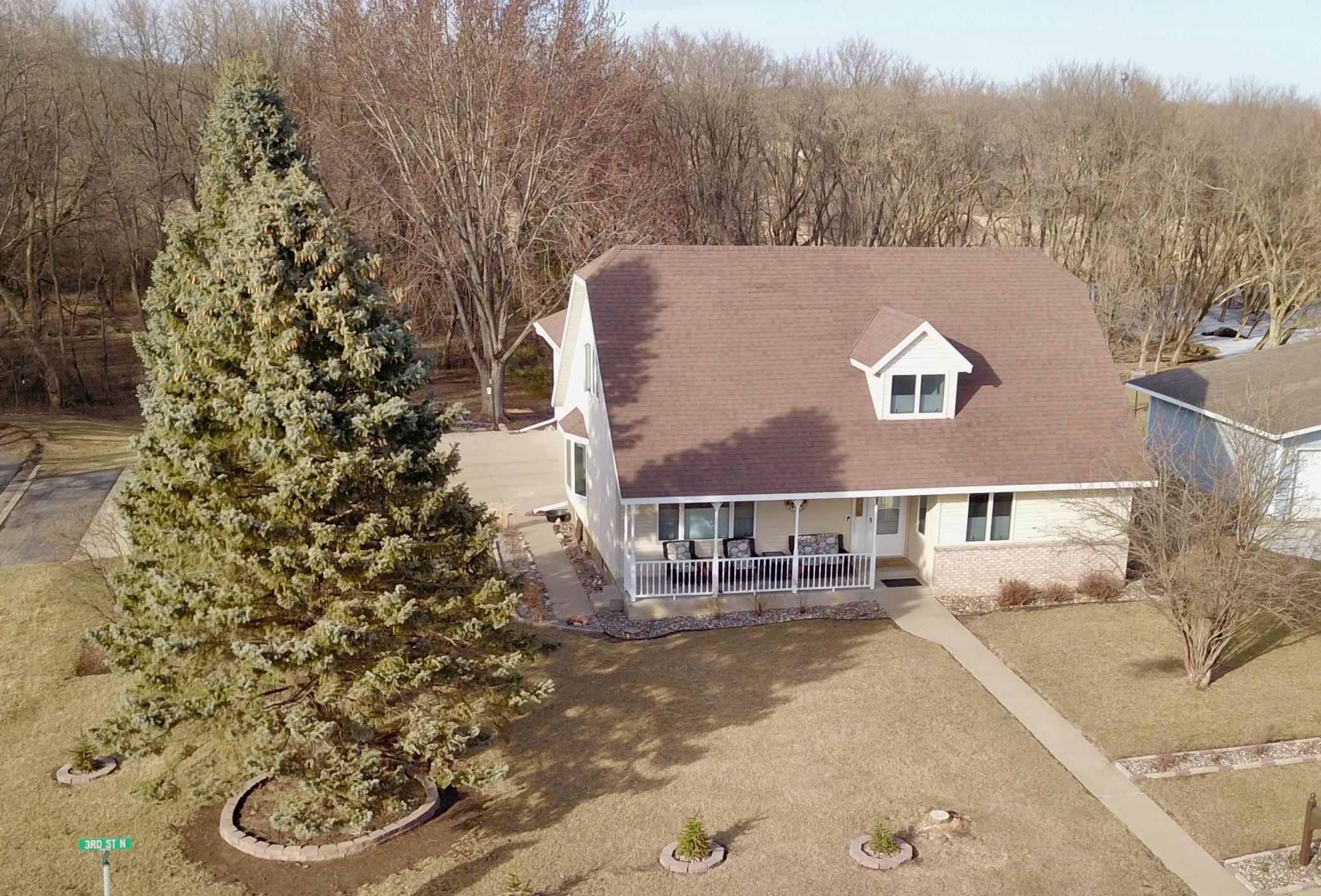 911 3rd Street Property Photo 1