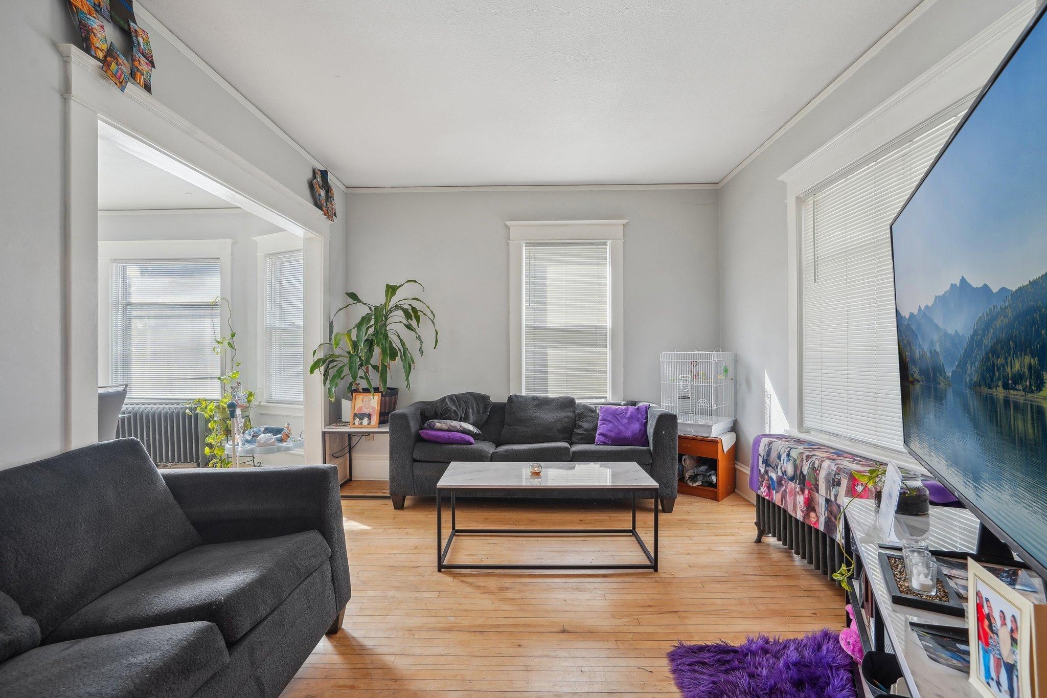3106 Newton Avenue Property Photo 3