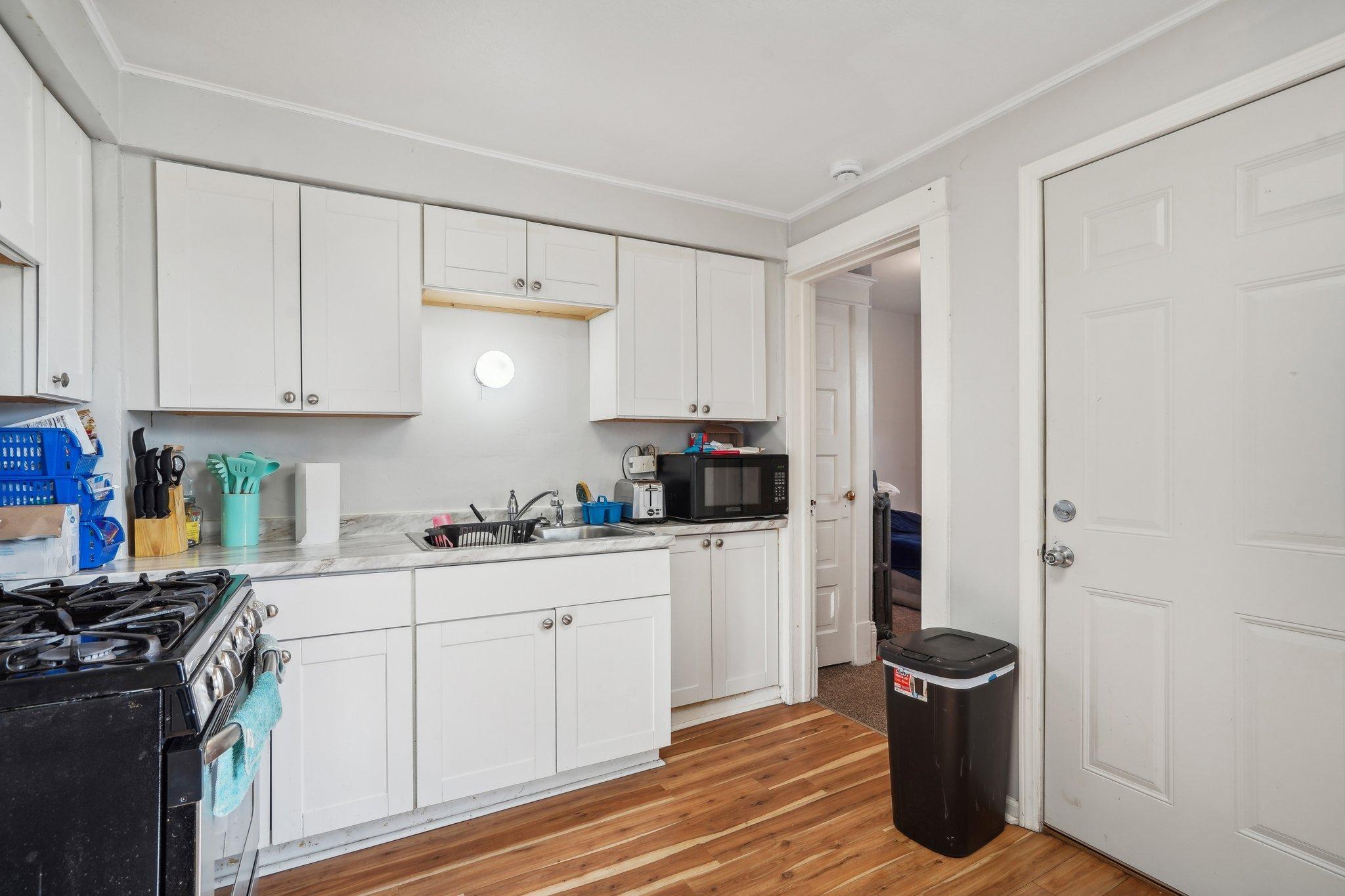 3106 Newton Avenue Property Photo 7