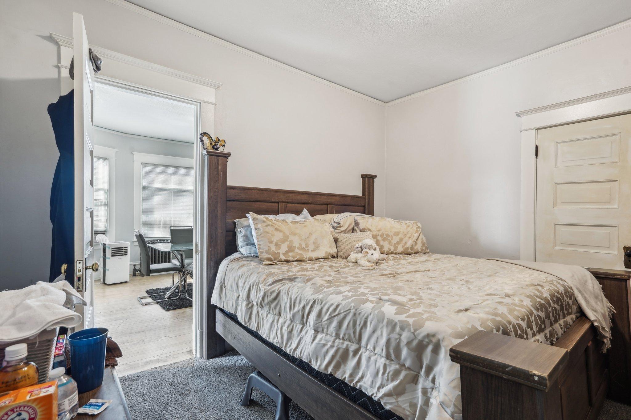 3106 Newton Avenue Property Photo 10