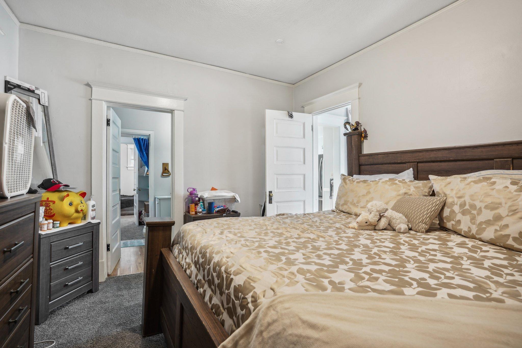 3106 Newton Avenue Property Photo 11