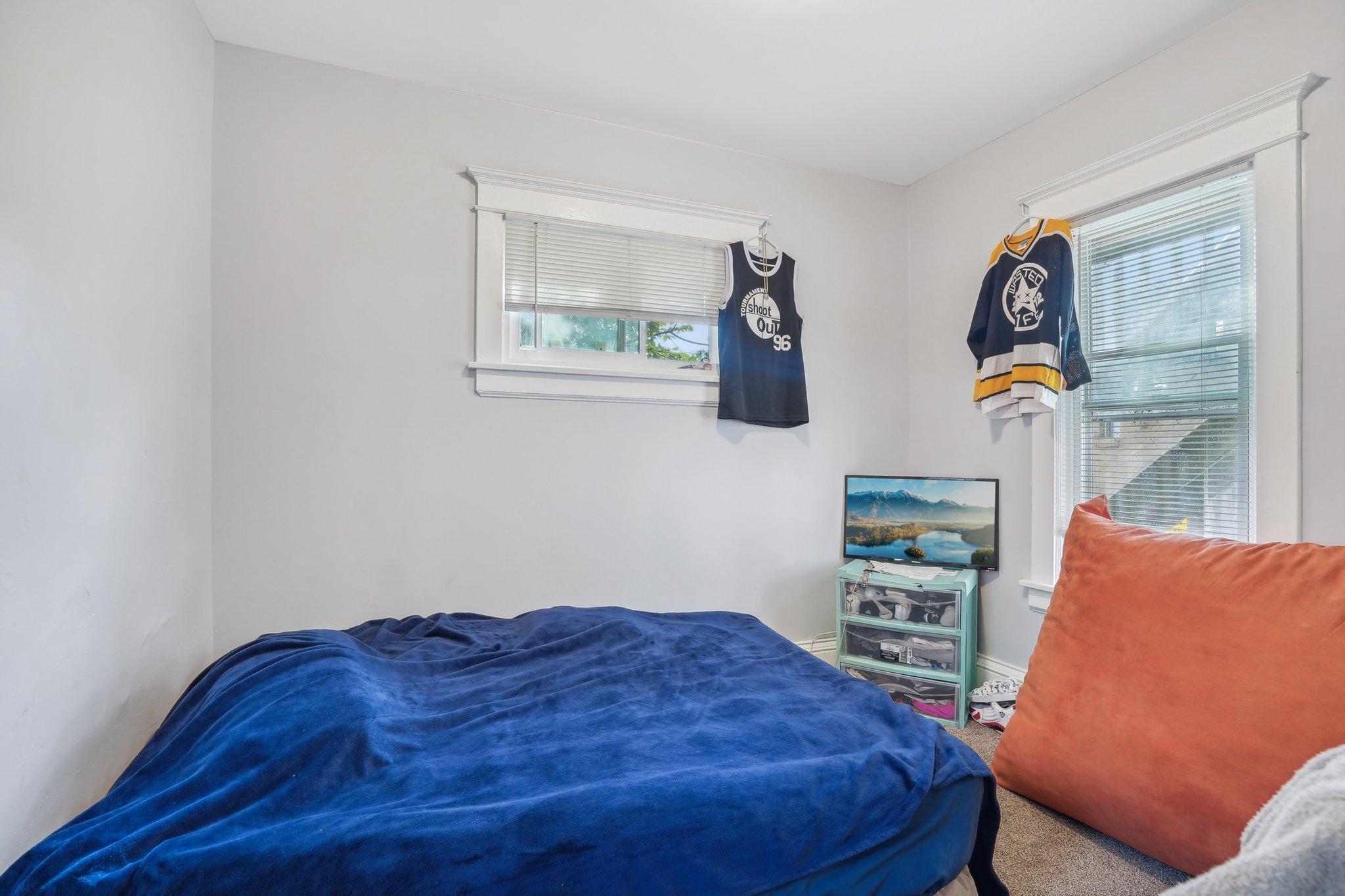 3106 Newton Avenue Property Photo 12