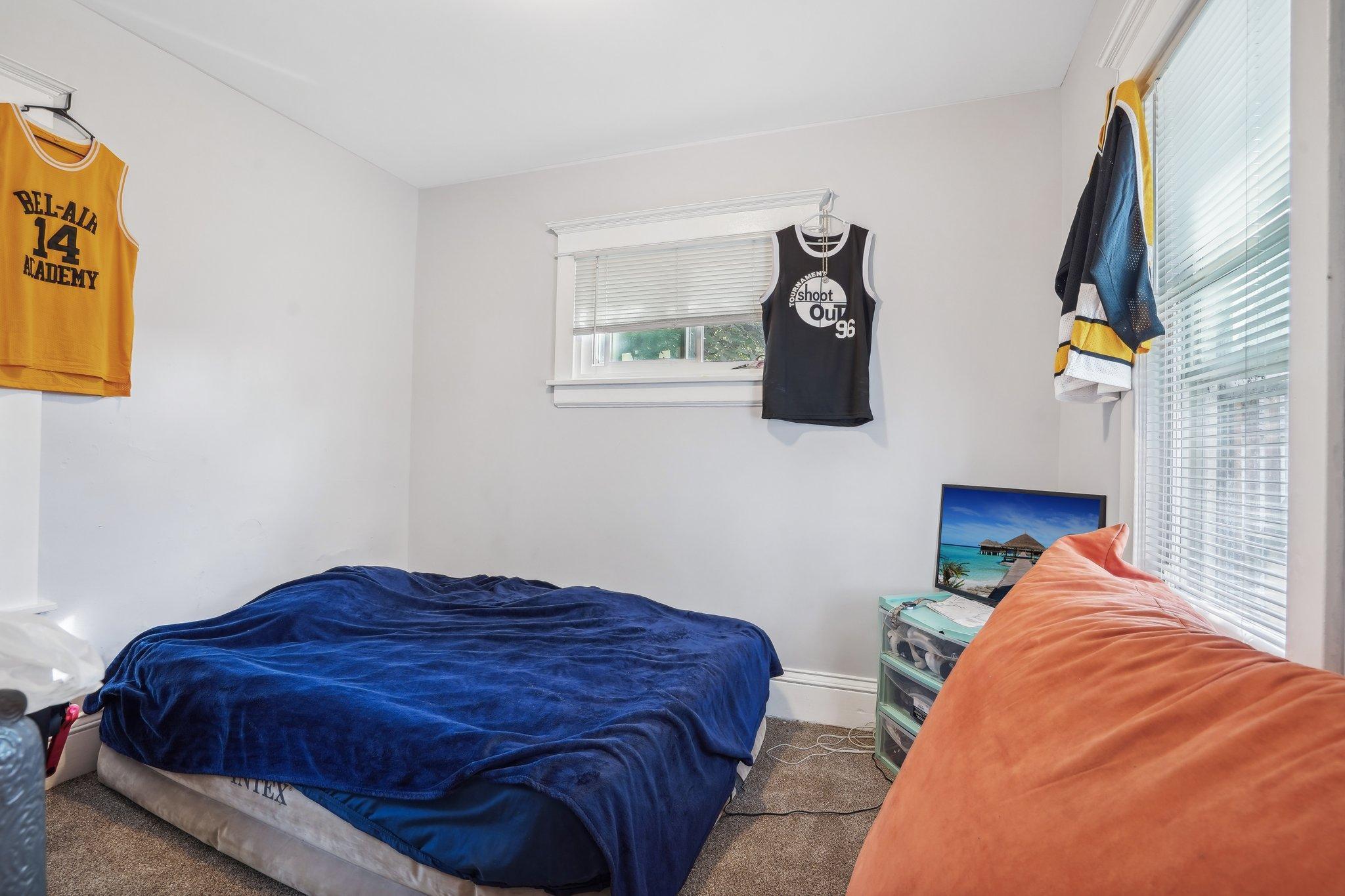 3106 Newton Avenue Property Photo 13