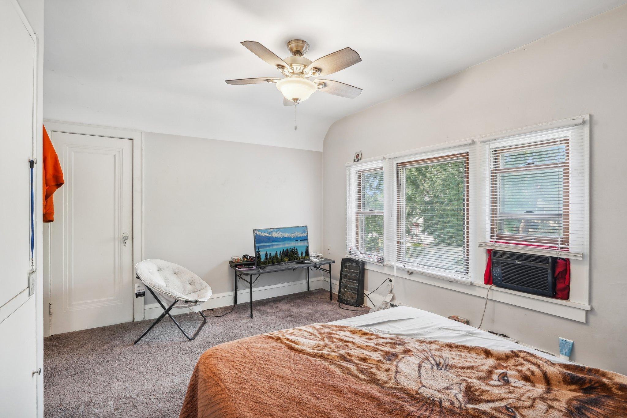 3106 Newton Avenue Property Photo 20
