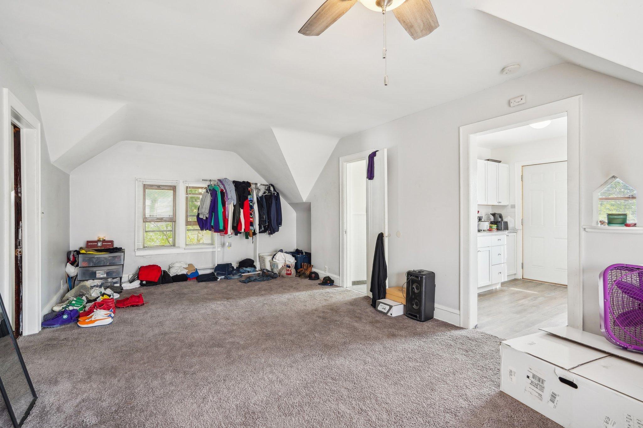 3106 Newton Avenue Property Photo 23
