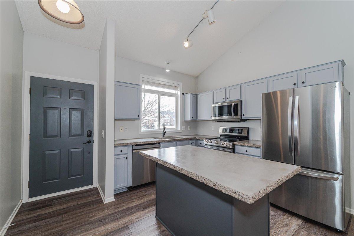 328 Pine Street Property Photo 1