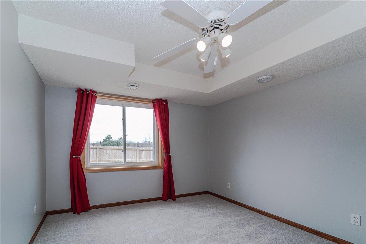328 Pine Street Property Photo 14