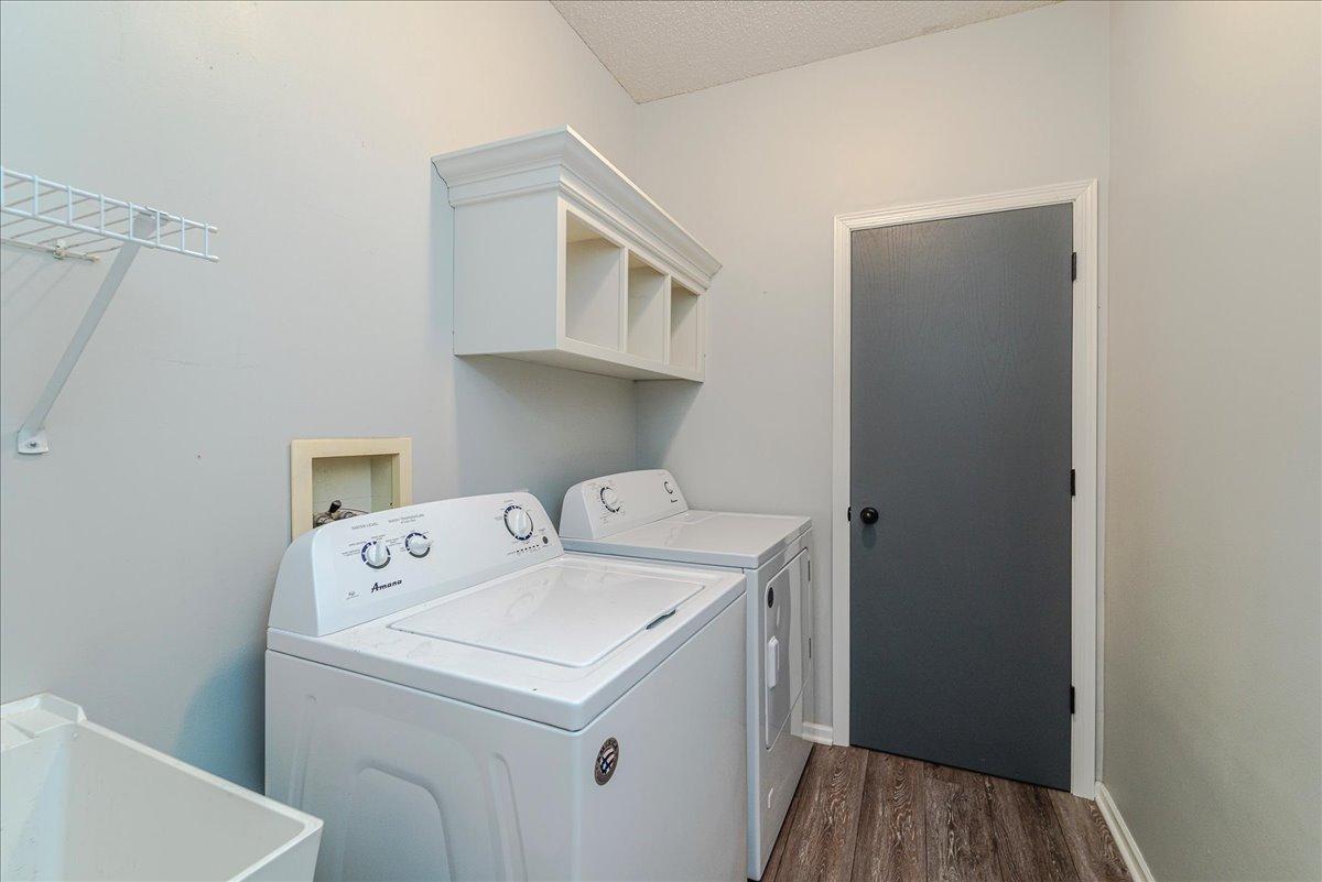328 Pine Street Property Photo 15