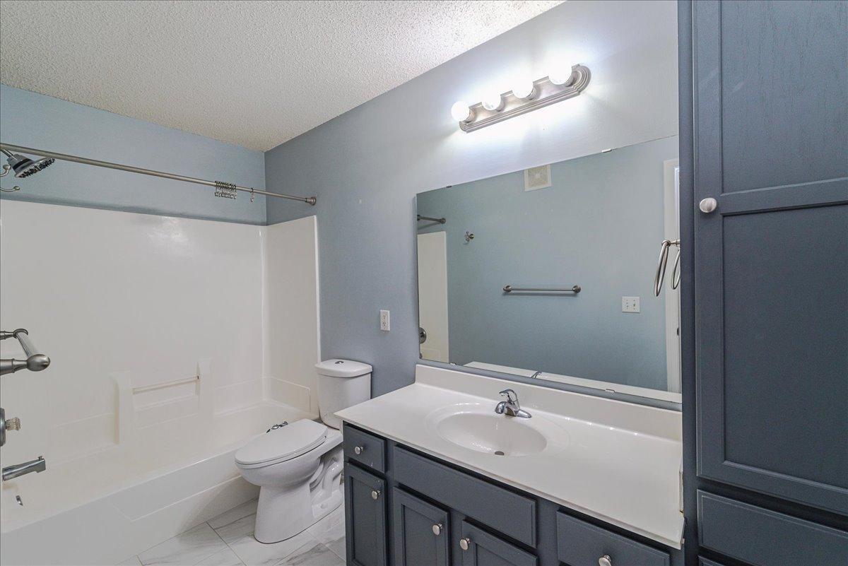 328 Pine Street Property Photo 22