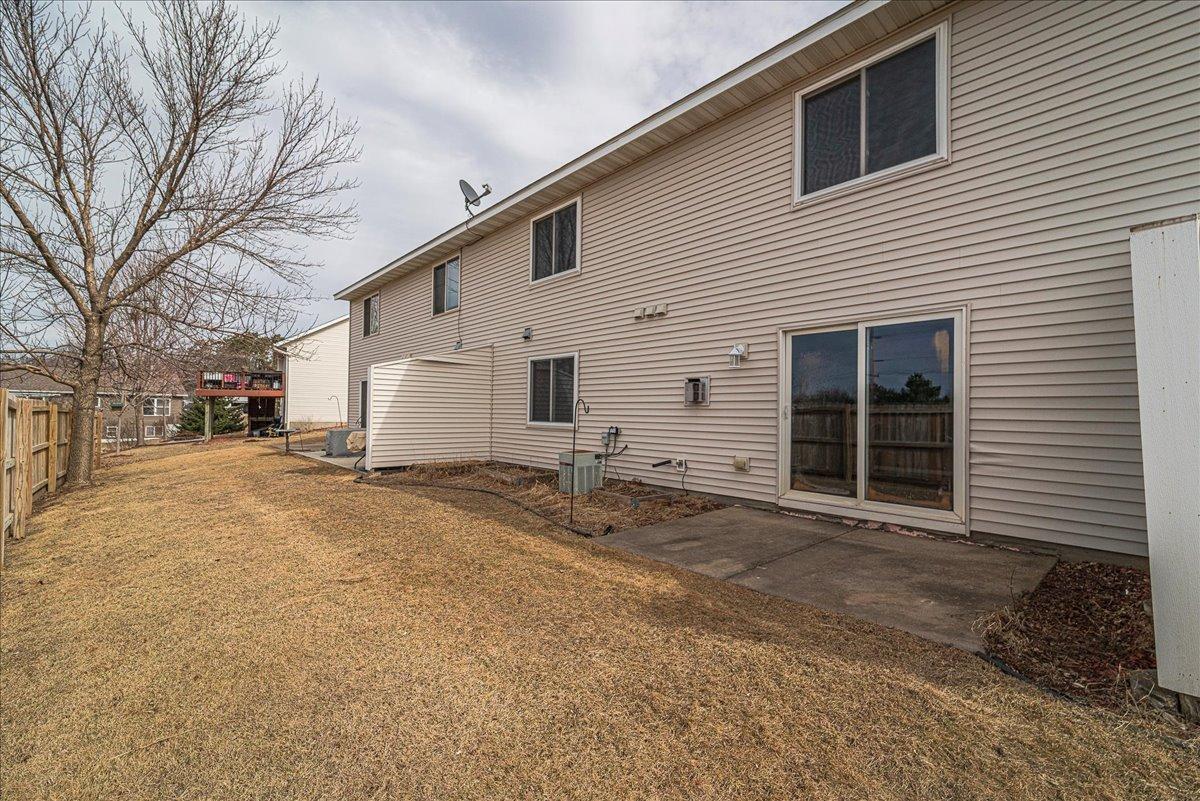 328 Pine Street Property Photo 24