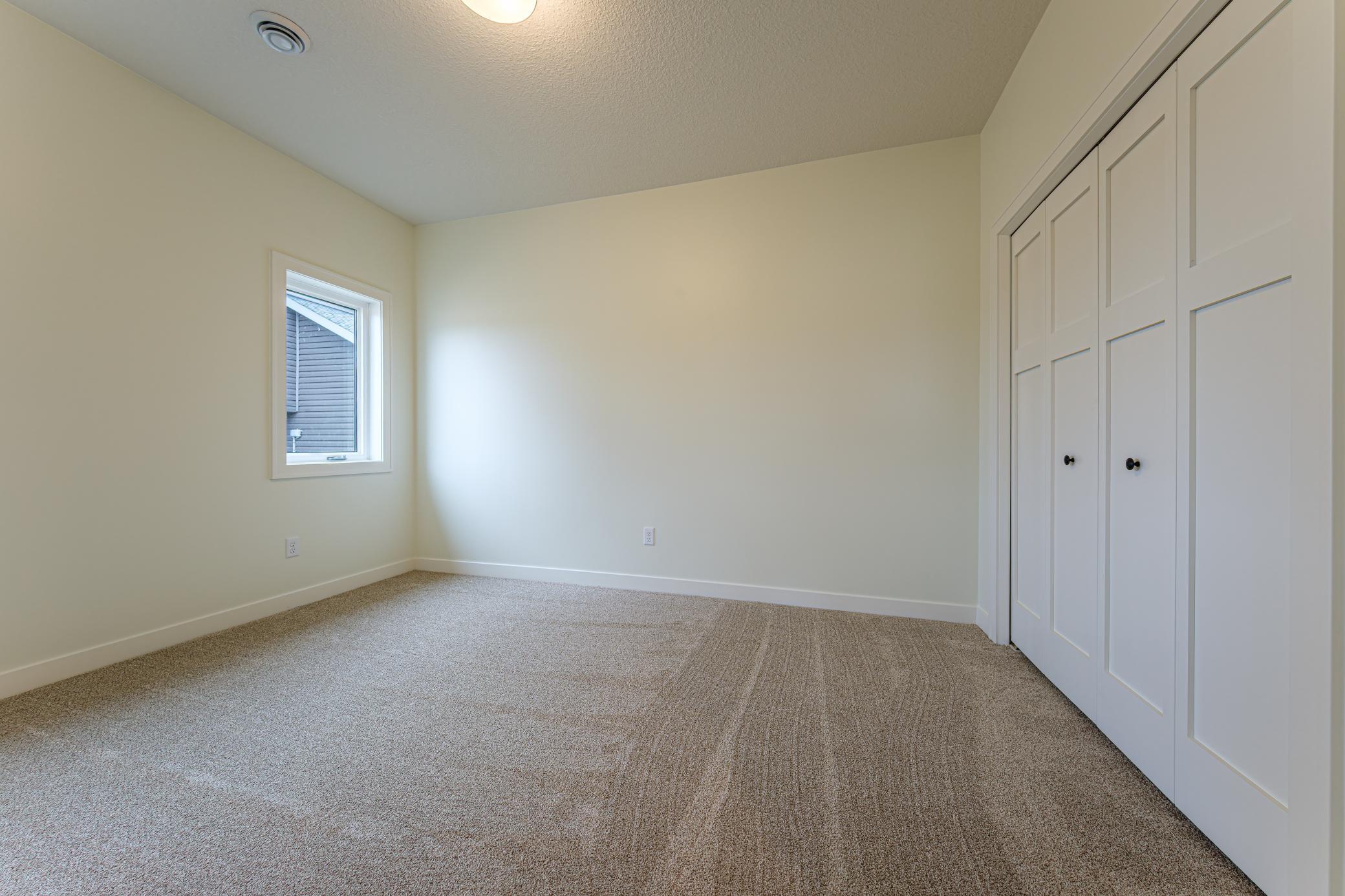 109 Eau Claire Avenue Property Photo 16