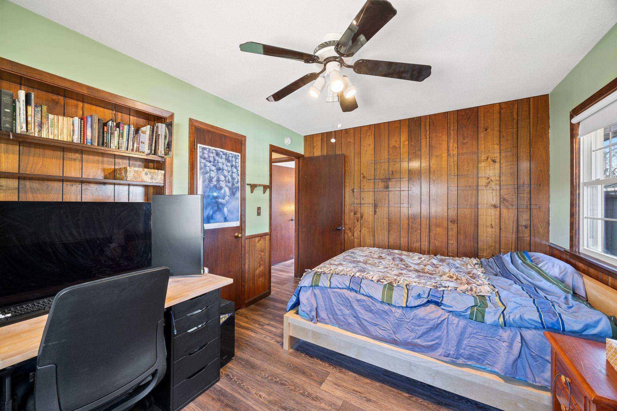 8030 Thomas Avenue Property Photo 20