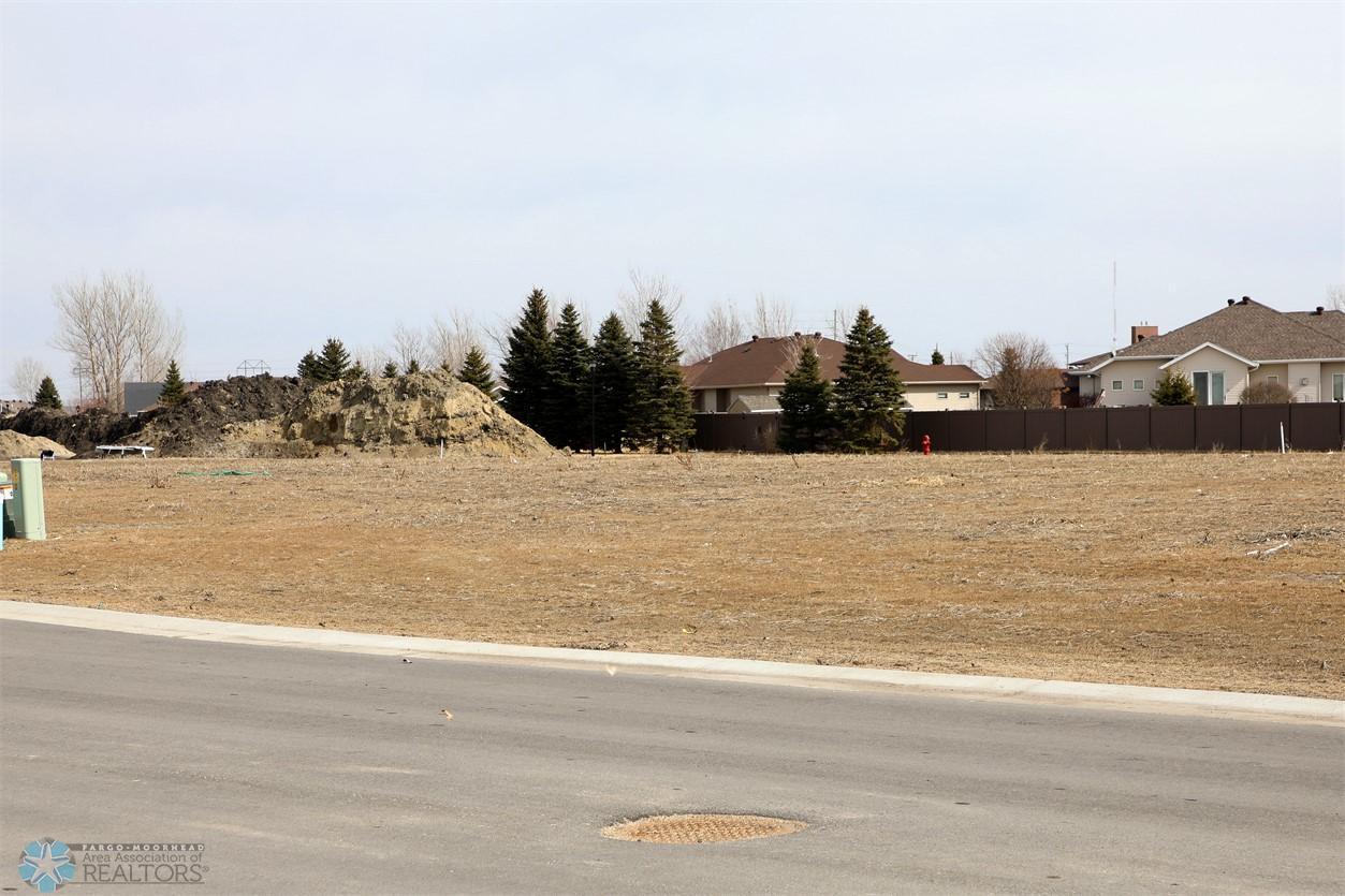 1753 Magnolia Court Property Photo 4