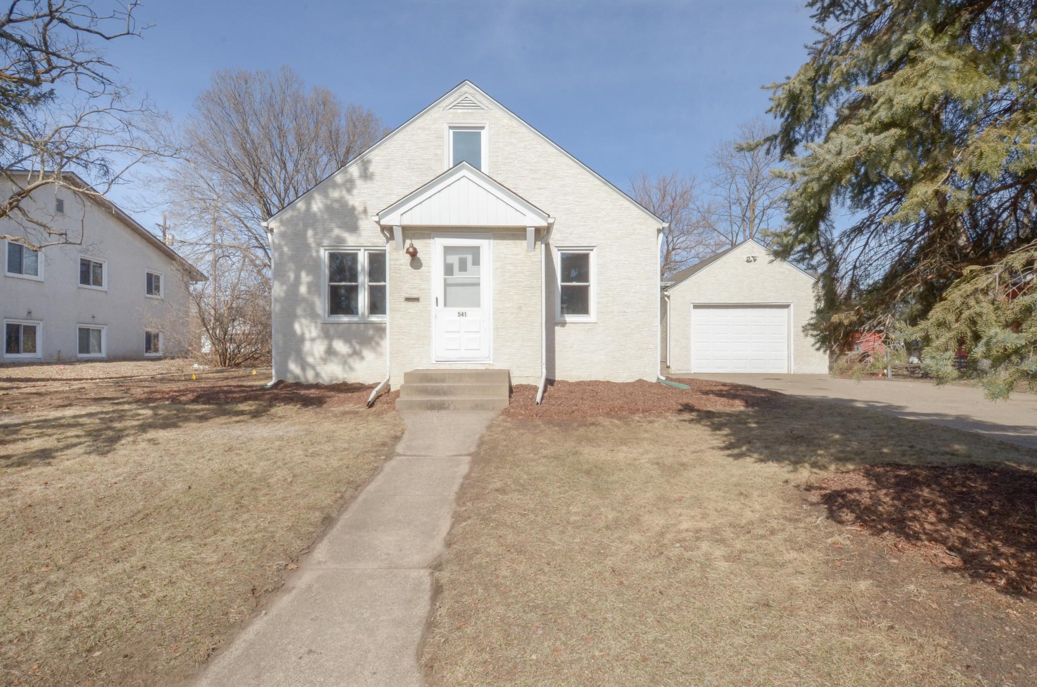 541 Madison Street Property Photo