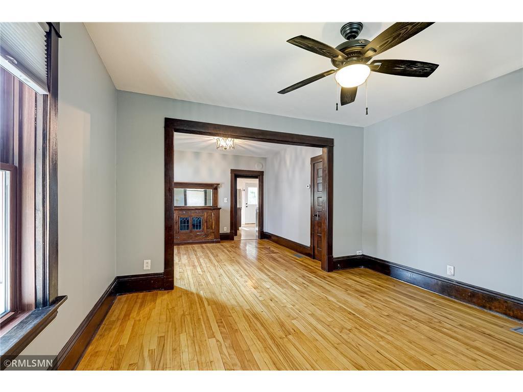 2735 Garfield Avenue Property Photo 5