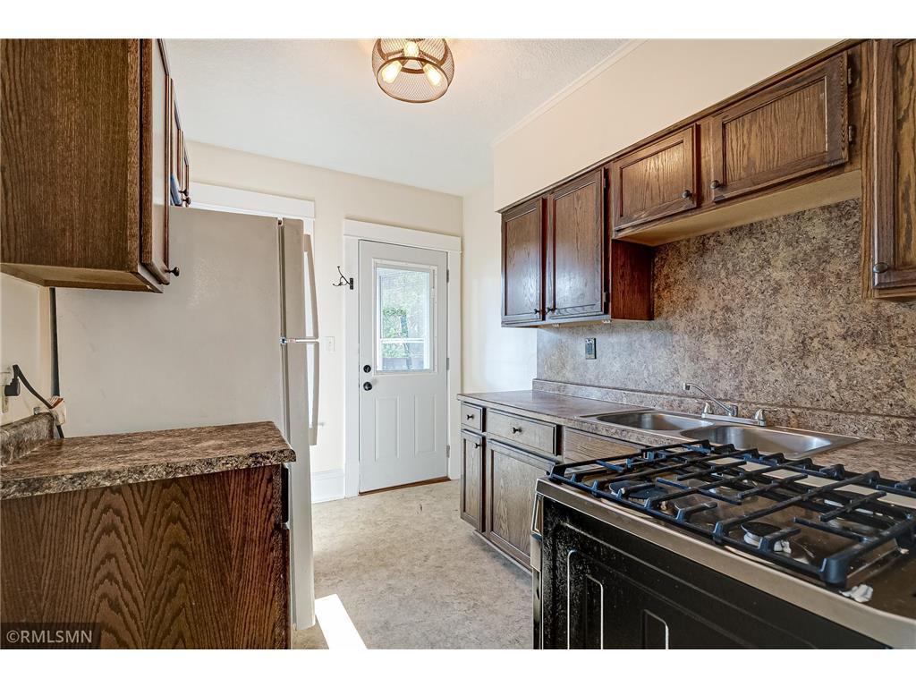 2735 Garfield Avenue Property Photo 7
