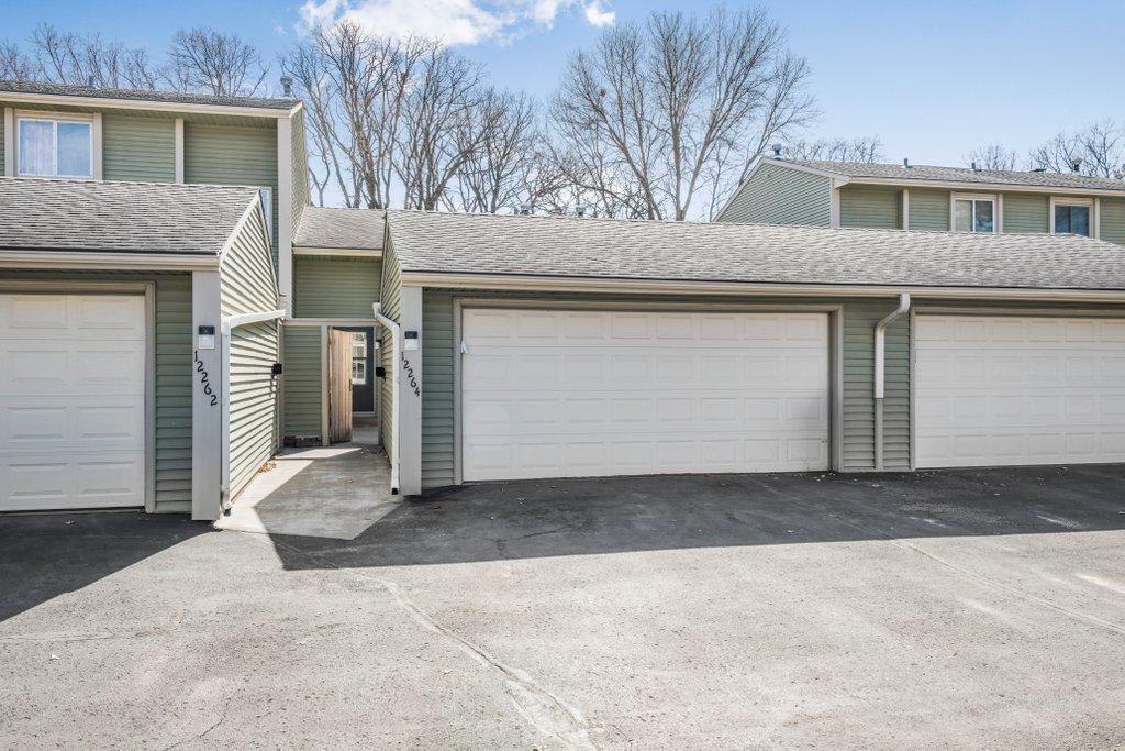 12264 Drake Street Property Photo