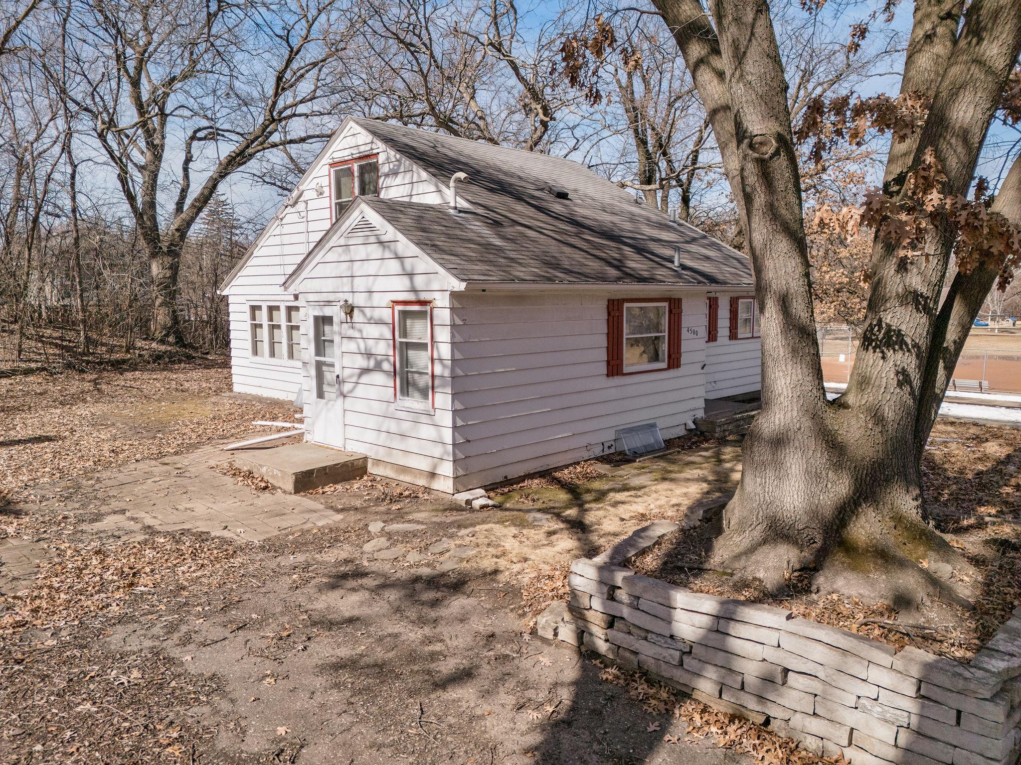 4500 Parkside Lane Property Photo 4