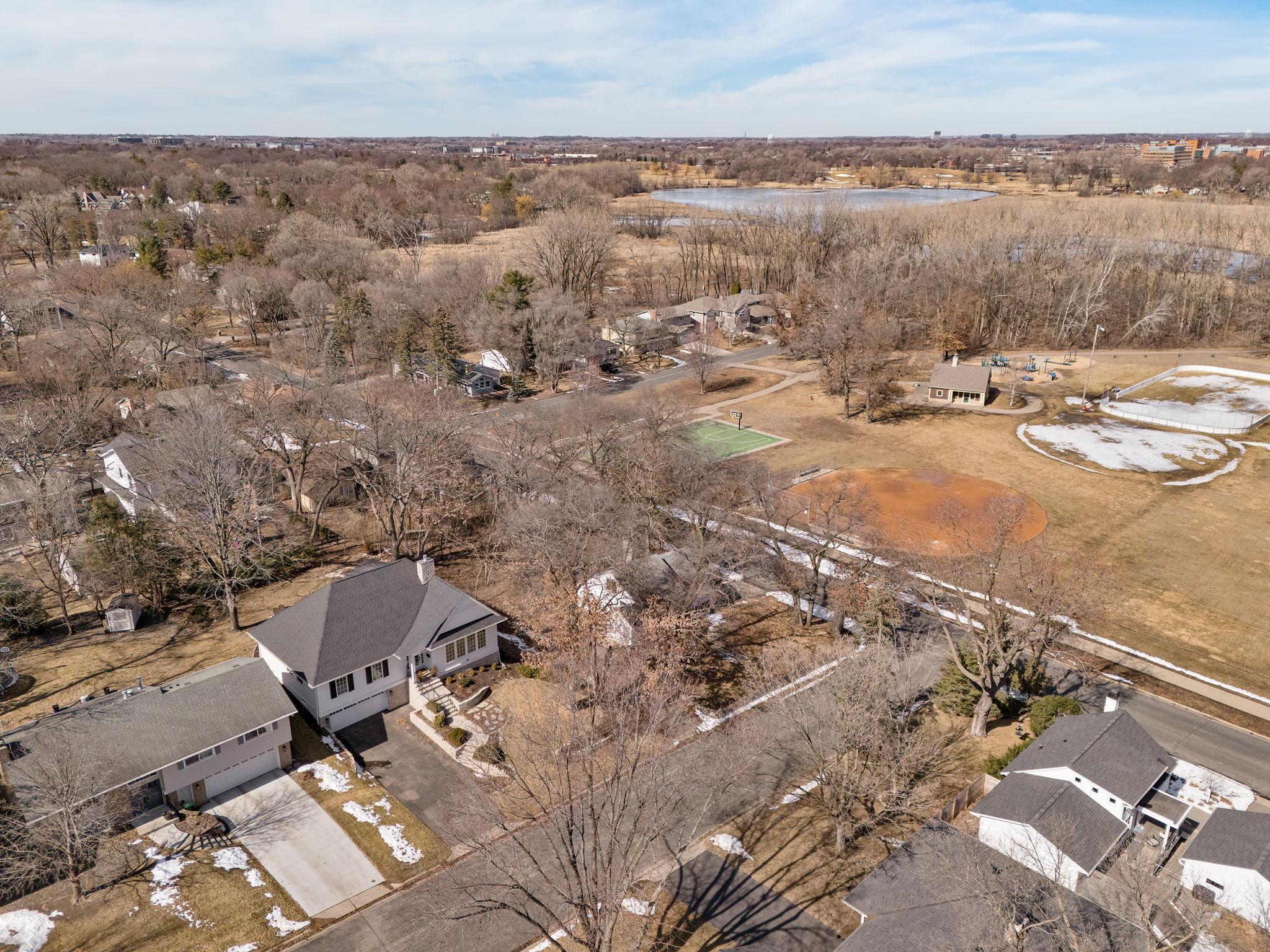 4500 Parkside Lane Property Photo 12