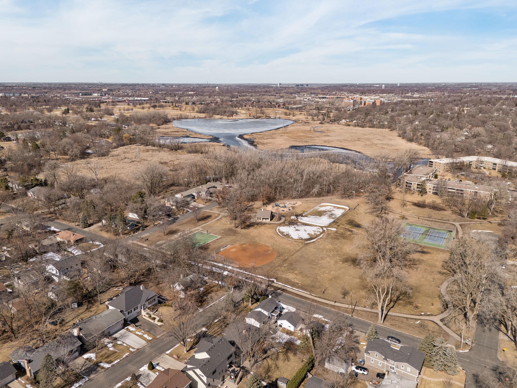 4500 Parkside Lane Property Photo 13