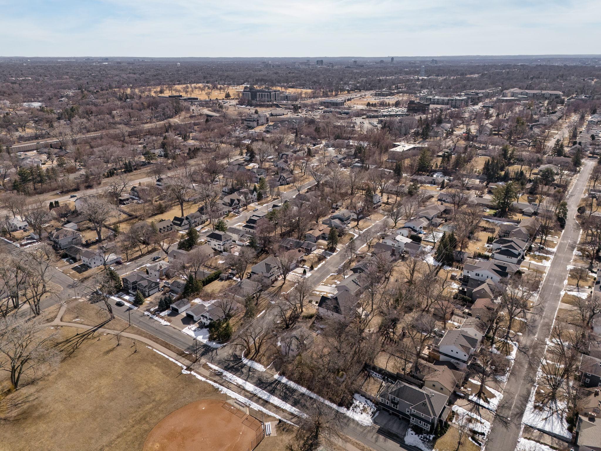 4500 Parkside Lane Property Photo 14