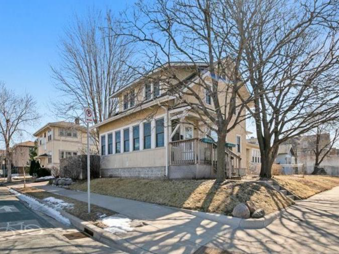 627 E 28th Street Property Photo