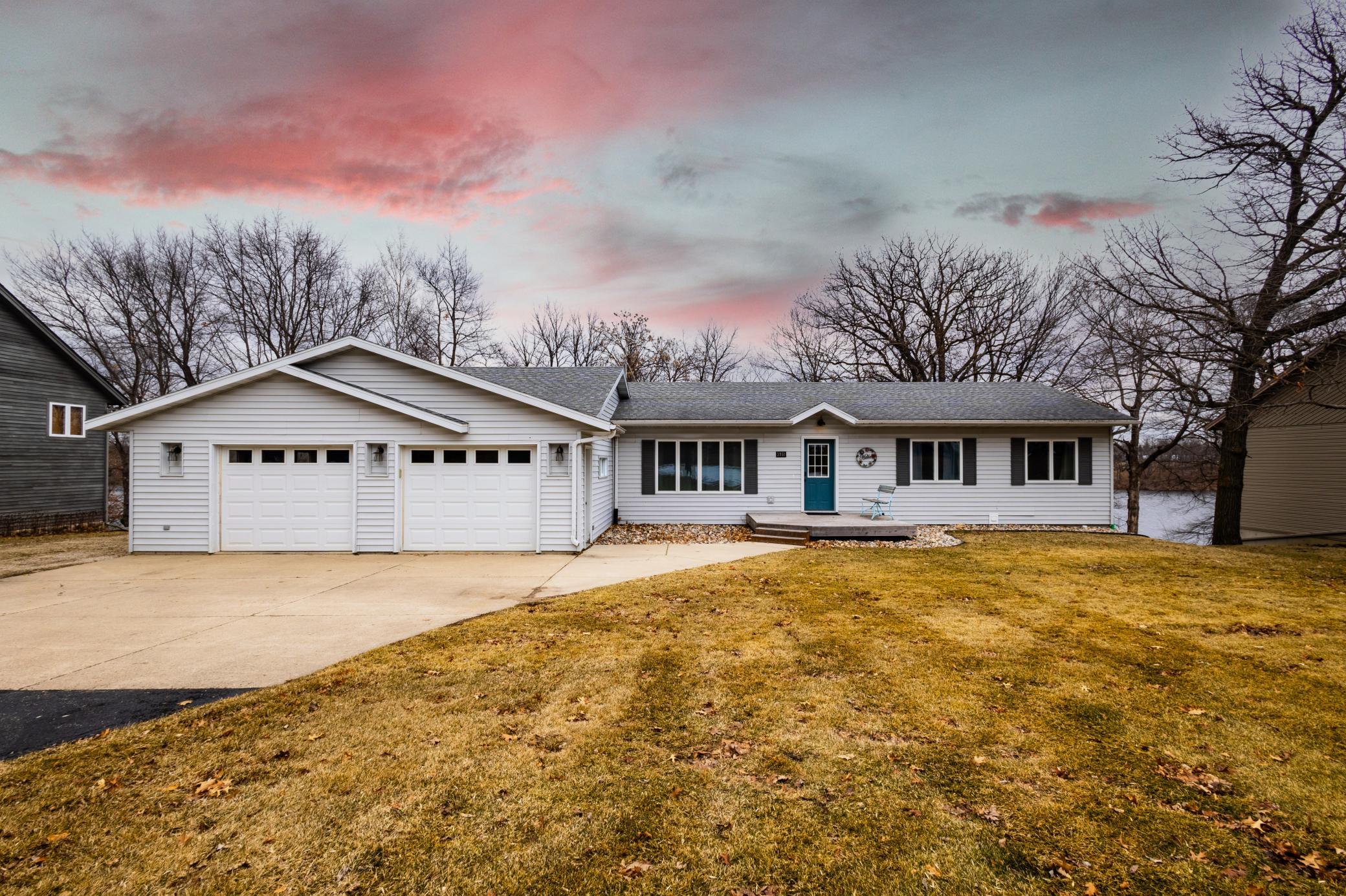 Picture of 3951 Queens Road